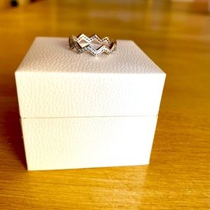 Pandora women’s ring